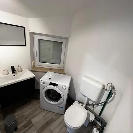 Stinjan Lägenhet Pula