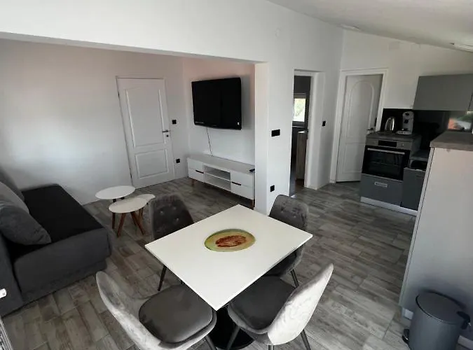 Apartment Stinjan Pula