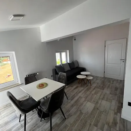 Stinjan Apartman *
