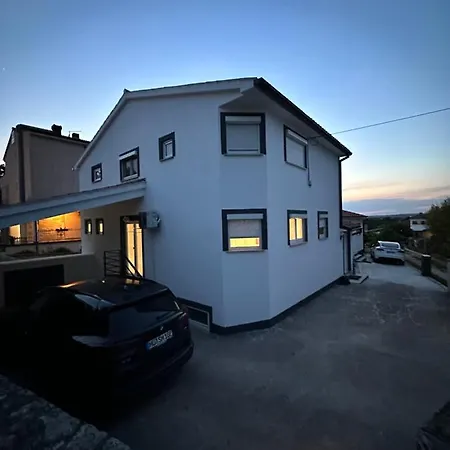 Stinjan Apartman Póla